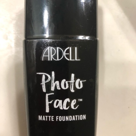 Ardell PHOTO FACE MATTE FOUNDATION soft focus flawless finish - Dark 12.0 new - Picture 2 of 8